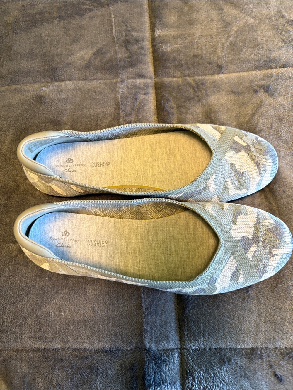 Clarks Women’s Knit Ballet Flats - Sage Green & Light Gray